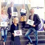 Lydia Kalcher (Direktorin VS Weiz), Bürgermeister Erwin Eggenreich, Barbara Kulmer (Büro Umwelt & Mobilität), Margit Zöhrer (Stufensprecherin MMS Weiz), Alfred Tieber (Direktor HLW) und Christian Hütter (Projektleiter Energieregion) stellten das Projekt vor 
