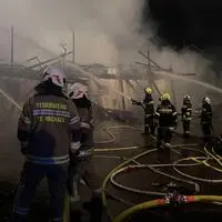 Mehrere Gebäude wurden in der Gegend in Brand gesteckt