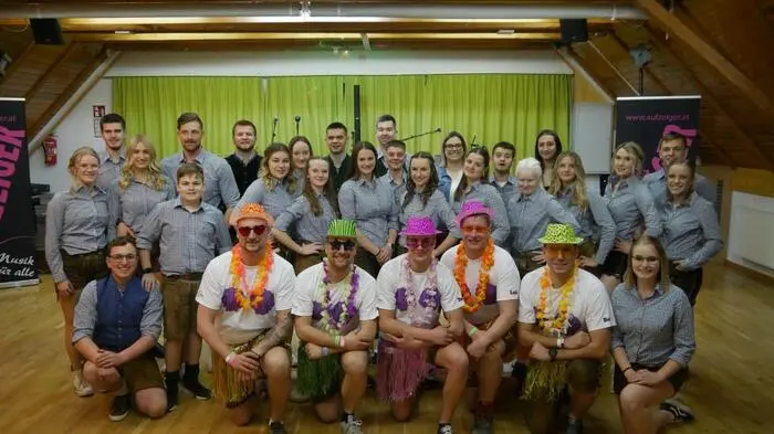 Rund 350 Gäste zog es am vergangenen Samstag ins Kathreinerhaus in St. Kathrein am Offenegg zum traditionellen „Steirerball“ der Landjugend.