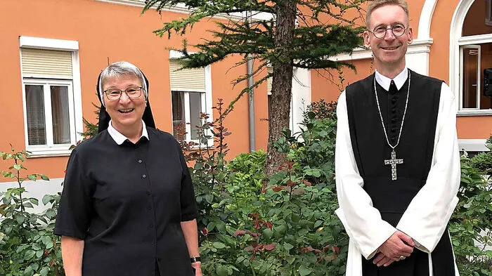 Provinzoberin Sonja Dolesch und Abt Philipp Helm