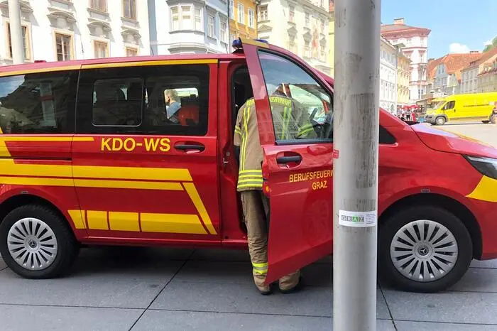 Am späten Vormittag waren Polizei und Rettung im Großeinsatz.
