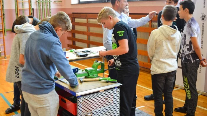 Die Schüler der Neuen Mittelschule Rieger in Hartberg konnten Einblicke in verschiedene Berufe bekommen.