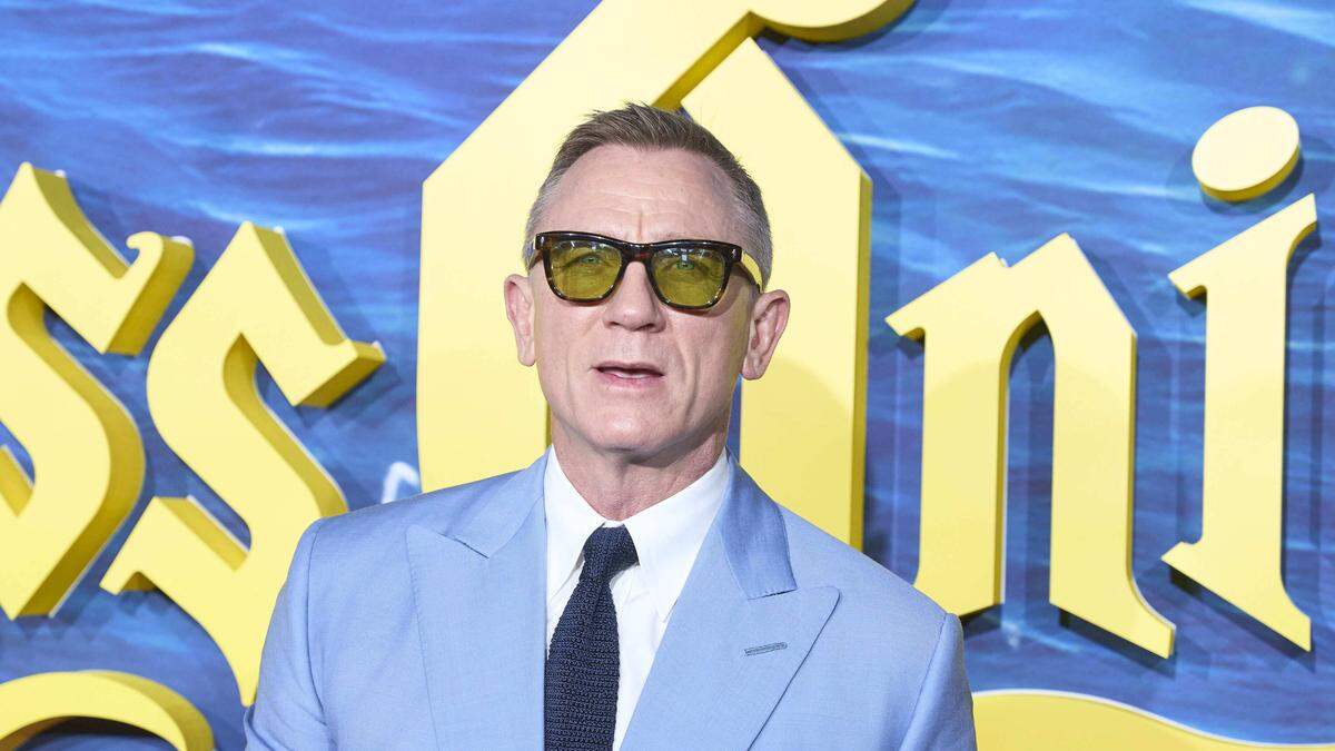 &quot;Glass Onion: A Knives Out Mystery&quot; Premieremit Daniel Craig