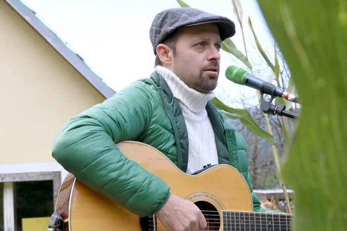 Und für die optimale Musik sorgte Rudi Lechner auf der Gitarre. 
