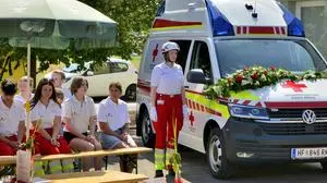 Das Team darf sich über einen neuen Einsatzwagen freuen