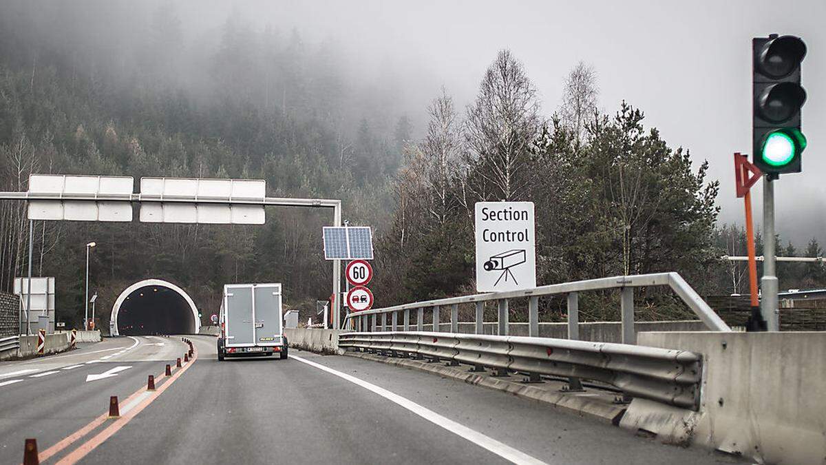 Während der Sanierung wurde die Geschwindigkeit mittels Section Control überwacht