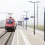 Der Bahnhof im Ortsteil Höhenfeld zeigt sich runderneuert