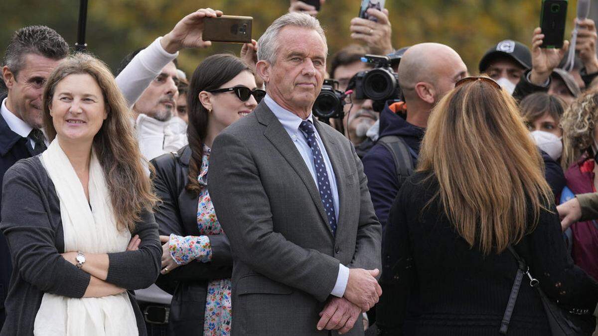 Robert F. Kennedy jr. bei einer Demonstration der Impfgegner in Mailan 