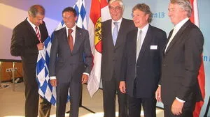 Hypo-Deal-Closing in Bayern: Josef Martinz, Jörg Haider, Werner Schmidt, Tilo  Berlin, Wolfgang Kulterer
