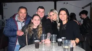 Am Samstagabend verwandelte sich das Gelände rund um den Sportplatz in Neudorf bei Großpesendorf in eine Party-Arena