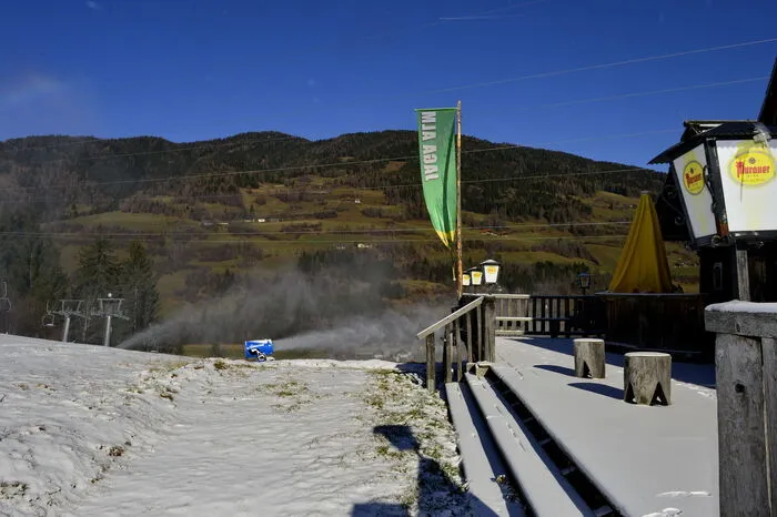 Die tiefen Temperaturen Ende November ermöglichen die künstliche Schneeproduktion.