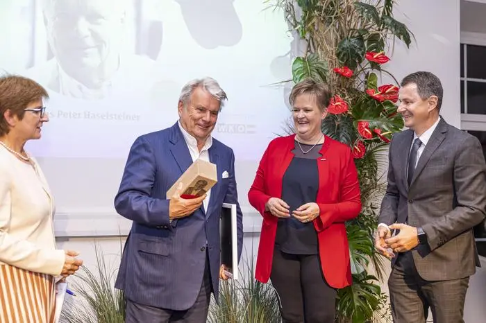 Hans Peter Haselsteiner nahm den Preis für sein Lebenswerk entgegen