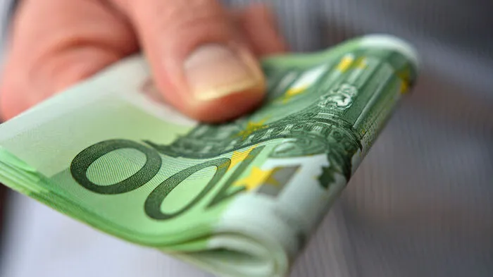 In den Rucksäcken befanden sich mehrere hundert Euro Bargeld.