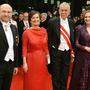 Staatsoperndirektor Dominique Meyer, Präsidentengattin Doris Schmidauer, Bundespräsident Alexander van der Bellen und Opernballorganisatorin Maria Großbauer auf dem Weg in die Staatsoper.