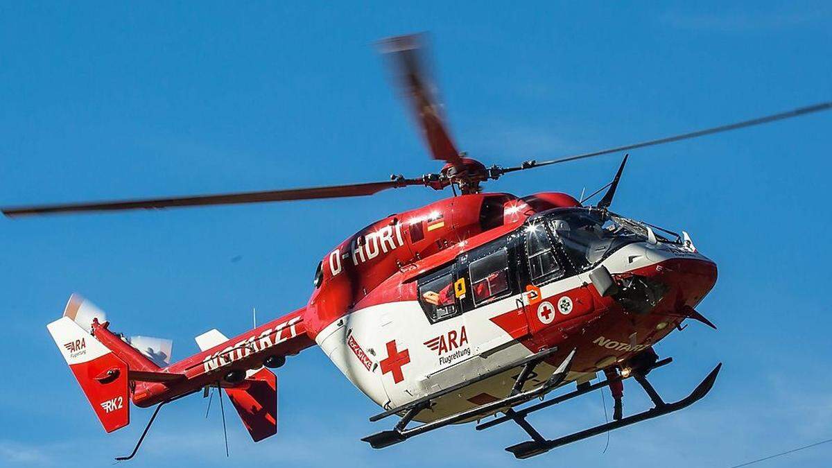 Der Verletzte wurde vom Rettungshubschrauber RK 1 ins LKH Villach geflogen (Symbolbild)