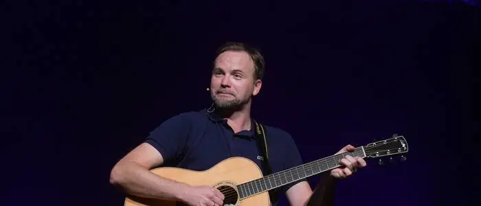 Kabarettist Thomas Stipsits ist glücklich liiert