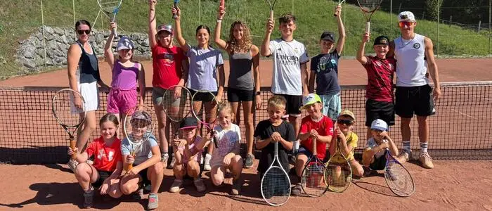 16 junge Palfauer zeigten beim Tenniskurs, was in ihnen steckt