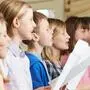 Schüler singen | Zum Singen kommen die Schüler der betroffenen Klasse kaum, Musik am Freitag entfiel permanent (Symbolfoto)