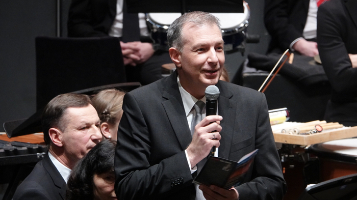 Der Leiter des Kunsthauses, Johann König, eröffnete das neue Kulturjahr gleich mit einem musikalischen Hochgenuss.