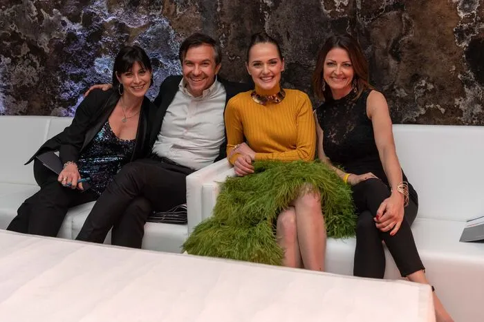 Jury, Teil 2: Heike Steidl und Sascha Penkoff, Eva Poleschinski, Nadja Tanzer