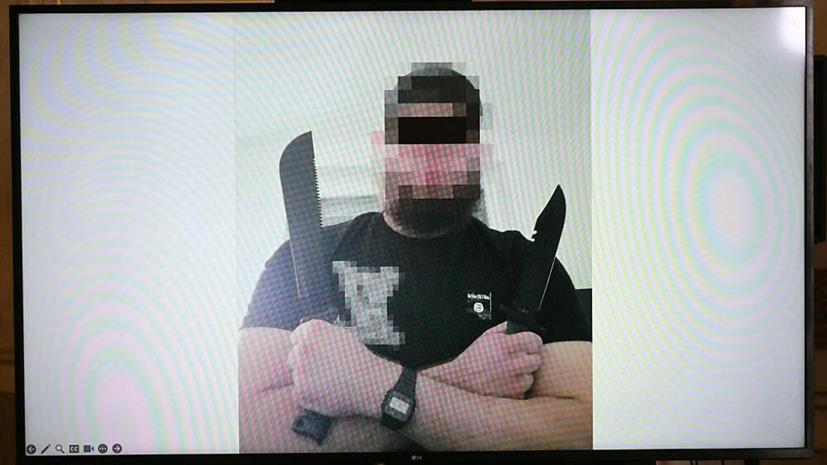 Der unter Terror-Verdacht festgenommene mutmaßliche Anhänger der radikalislamischen Terror-Miliz „Islamischer Staat“ (IS) auf einem vom BMI veröffentlichten Foto