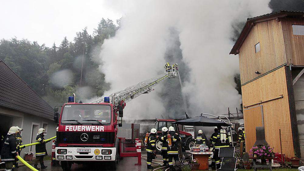 Fünf Feuerwehren waren beim Brand in Übersbach im Einsatz