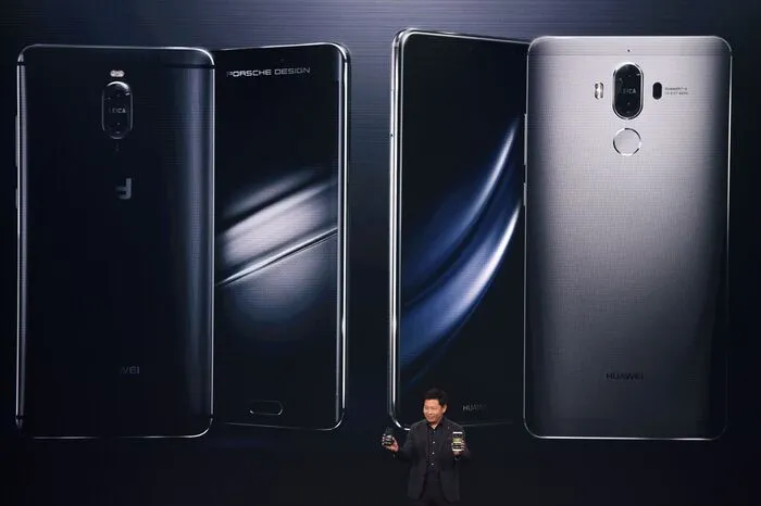 Das Mate 9 gibt es einmal mit 5,5-Zoll-Display und 2K-Auflösung (2560 x 1440 Pixel) und einmal mit deutlich größerem 5,9-Zoll-Bildschirm.