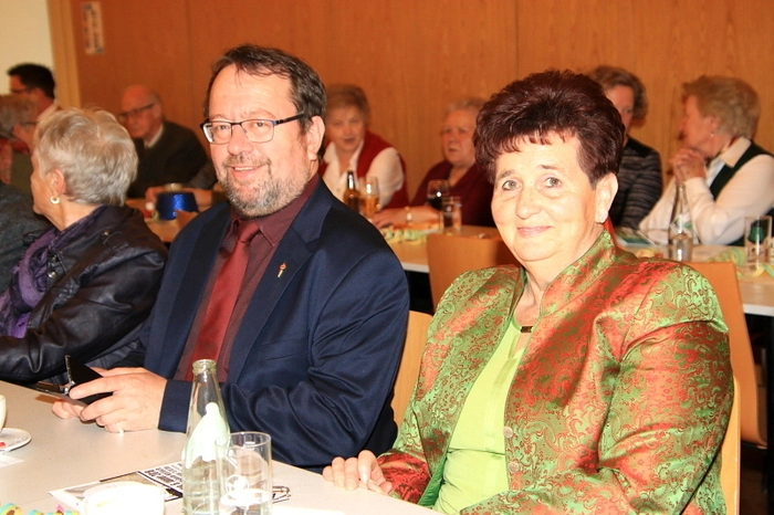 Die Musiker und Musikerinnen unter Obmann Gerhard Puffing und Kapellmeister Helmut Hofrichter sorgten mit einem abwechslungsreichen Programm und einem vielfältigen Arrangement für Stimmung bei den Zuhörern.