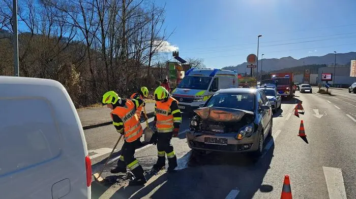 Die Einsatzkräfte bei der Arbeit