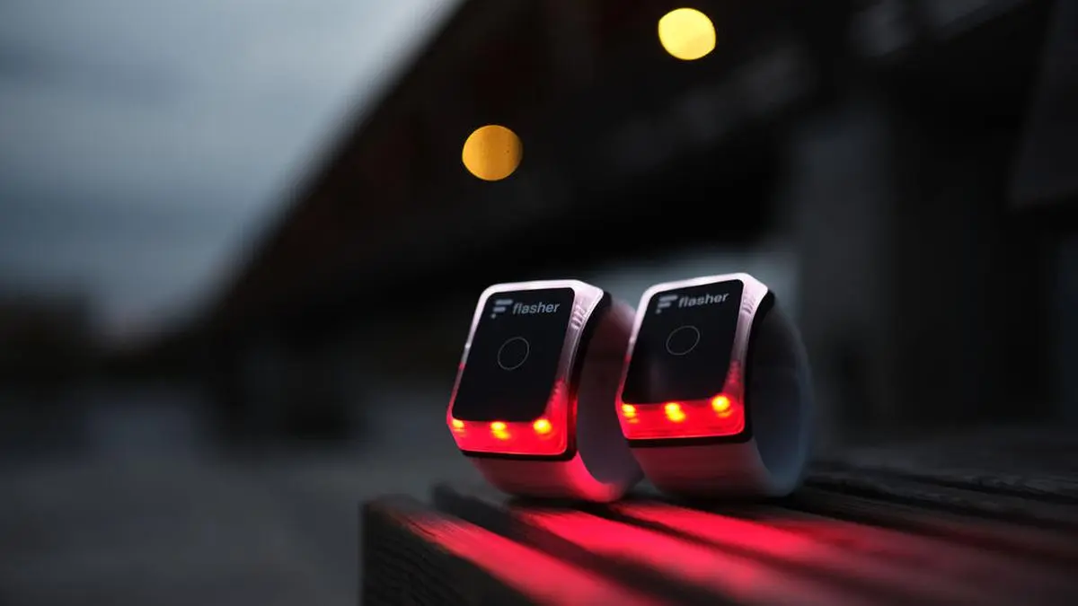 Die Flasher-Armringe gibt's ab heute auf Kickstarter