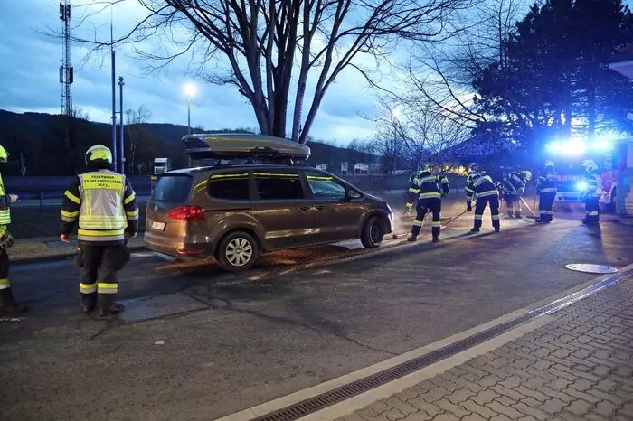 Die Feuerwehr Knittelfeld band den ausgetretenen Treibstoff und entsorgte ihn.