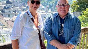 Igor Pucker, hier mit Ehefrau Barbara bei den Salzburger Festspielen, beendet seine Karriere als Kulturbeamter des Landes Kärnten