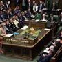 Vergeblich warb die britische Premierministerin Theresa May vor den Abgeordneten des Unterhauses in Westminster für ihr Austrittsabkommen mit der Europäischen Union. Jetzt droht dem Vereinigten Königreich die Zeit davonzulaufen 	
