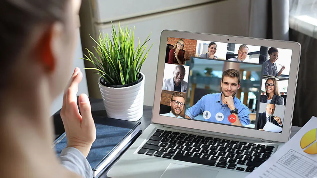 Nach der achten Klasse haben die Schüler die Qual der Schul- oder Berufswahl. Jetzt wird digital geschnuppert 