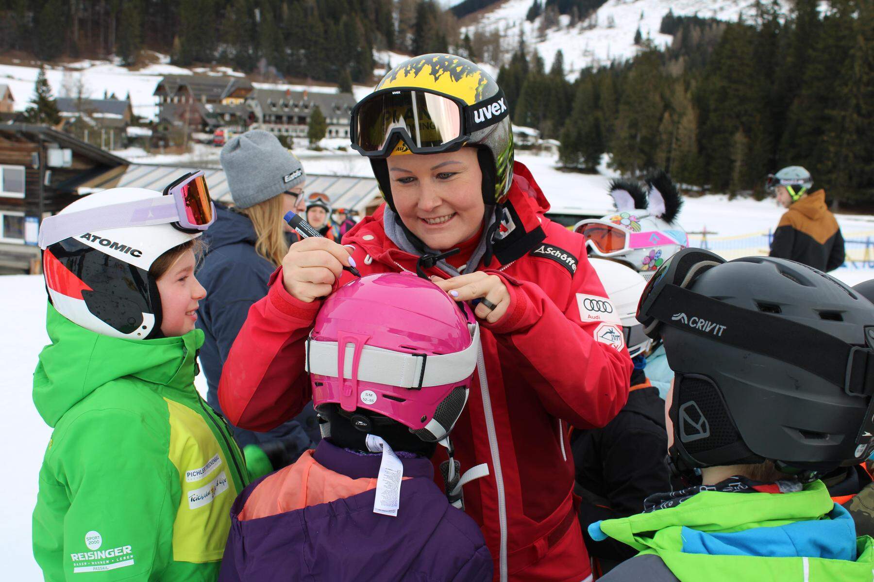 Comback auf der Piste | Skistar Tamara Tippler trainierte mit Kindern auf der Teichalm