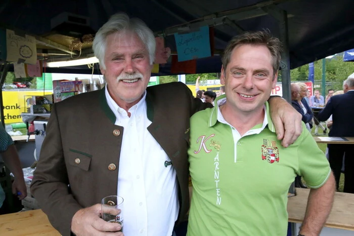 Mit Walter (links) und Markus Marcher waren auch zwei mehrfache Staatsmeister im Autocross in Meiselding anzutreffen. 