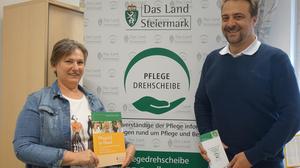 Maria Rechberger und Martin Reinbacher von der Pflegedrehscheibe Hartberg-Fürstenfeld