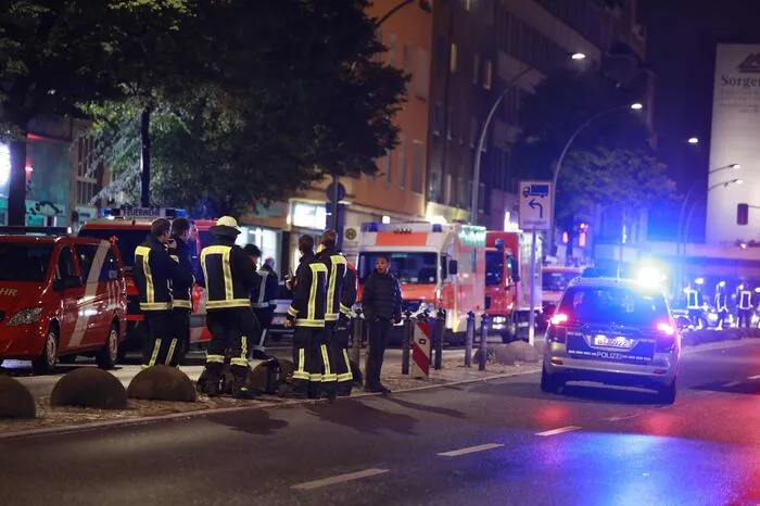Dafür war gestern Abend die bisher größte Evakuierungsaktion in der Geschichte Deutschlands notwendig.