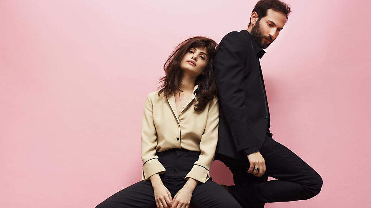 Die Folk-Pop-Band &quot;Lola Marsh&quot;: Yael Shoshana Cohen (links) und Gil Landau