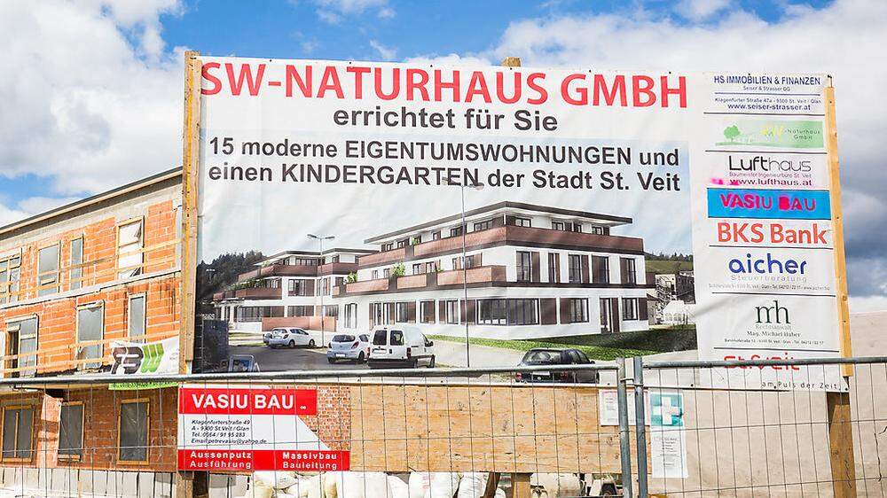 2,2 Millionen Euro Schulden: Die Baustelle der Firma „SW-Naturhaus“ in St. Veit im Mai 2017. Teilweise seien Wohnungen bereits fertiggestellt