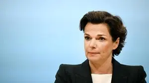 ABD0060_20230523 - WIEN - ÖSTERREICH: SPÖ-Bundesparteichefin Rendi-Wagner im Rahmen einer Stellungnahme zum Ausgang der Mitgliederbefragung am Dienstag, 23. Mai 2023, imn Wien. - FOTO: APA/ROLAND SCHLAGER