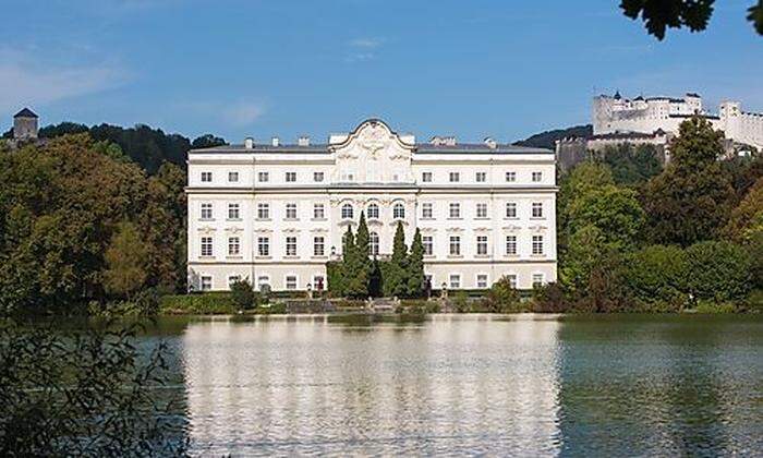 Das Hotel Schloss Leopoldskron liegt an einem idyllischen Weiher