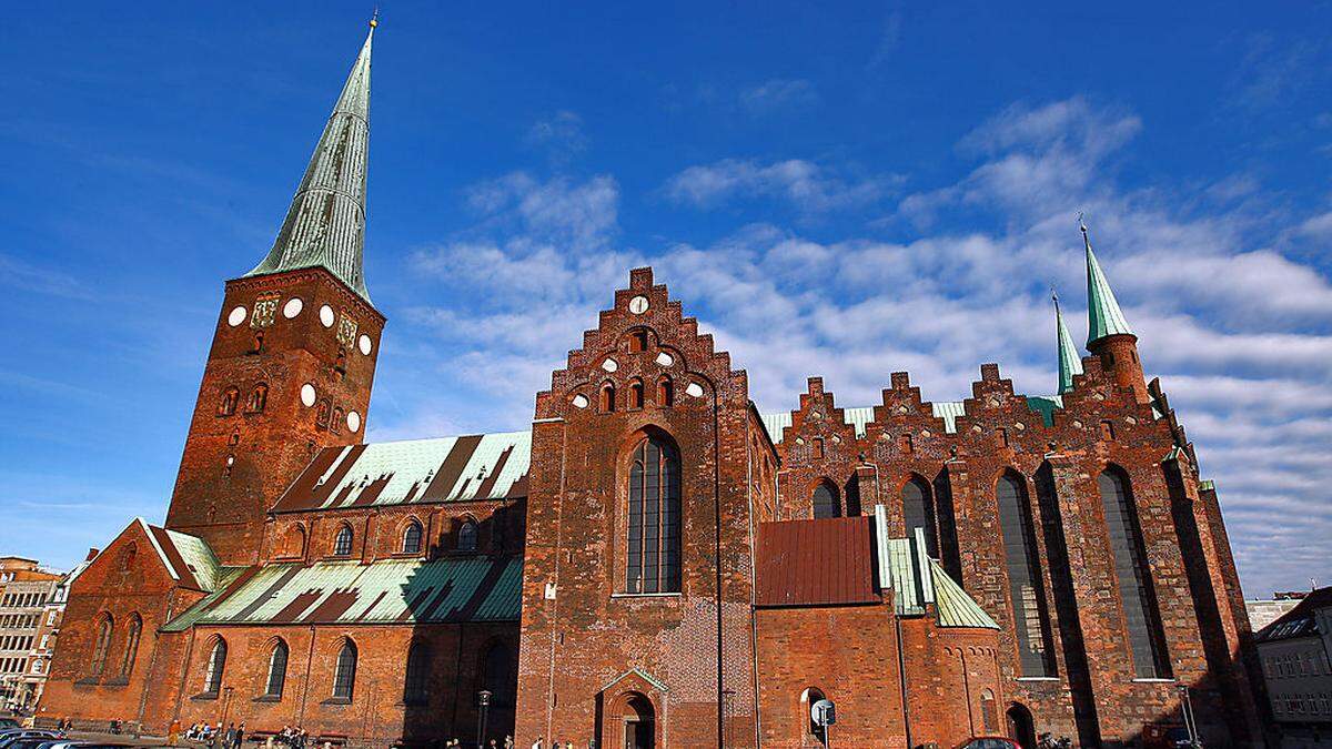 Das Bild zeigt den Dom der Stadt Aarhus