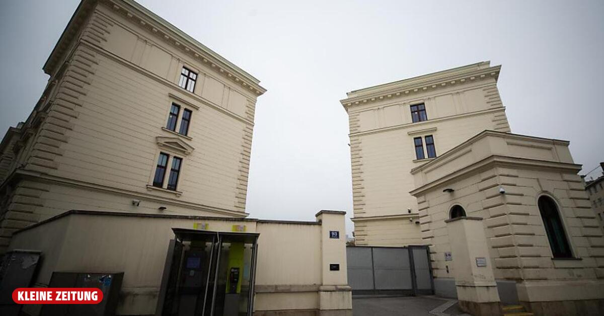 Formel für Nervengift verraten? Ex-Spitzenbeamter angeklagt