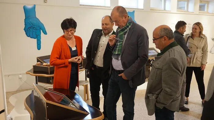 „Natur in Menschenhand“ heißt die derzeit laufende Ausstellung in Passail, bei der man sich auf kreative Art und Weise mit regional relevanten Naturschutzthemen auseinandersetzen kann.