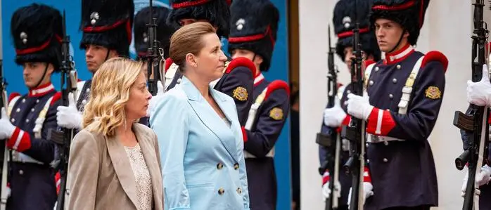 Giorgia Meloni (links) und Mette Frederiksen haben gemeinsam eine Botschaft zum „Schutz Europas“ veröffentlicht