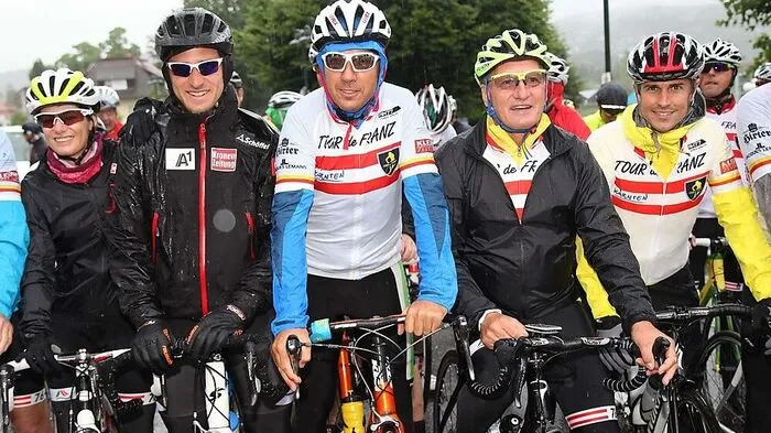 Olympiasieger Matthias Mayer, Fritz Strobl, Klammer und Felix Gottwald trotzten dem Regen
