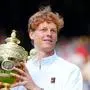 Jannik Sinner with the trophy after winning Wimbledon Wimbledon Tennis Championships, Day 14, The All England Lawn Tennis and Croquet Club, London, UK - 13 Jul 2025London The All England Lawn Tennis and United Kingdom PUBLICATIONxINxGERxSUIxAUTxHUNxGRExMLTxCYPxROUxBULxUAExKSAxCHNxDENxINDxITAxPORxESPxSWExTURxMEXxCOLxVENxPERxECUxBRAxARGxCHIxURUxPARxPANxONLY Copyright: xJavierxGarcia/Shutterstockx 15392297js