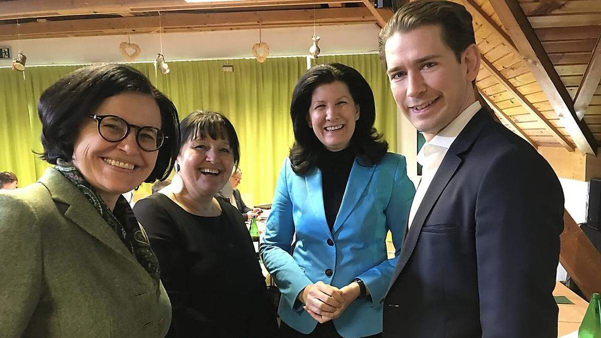 Der Kanzler und die steirische Frauenpower in der ÖVP: LAbg. Sandra Wallner-Liebmann, Landtagspräsidentin Manuela Khom, Klubobfrau Barbara Riener