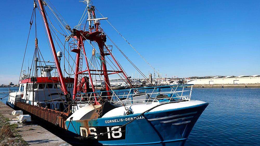Am Donnerstag setzte Frankreich dann ein britisches Fischerboot wegen angeblich fehlender Lizenzen fest.